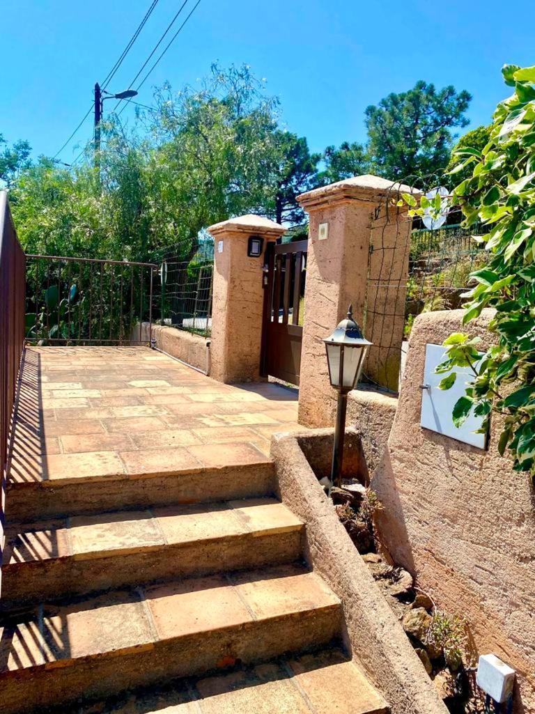 Villa Les Alizes Le Le Rayol-Canadel-sur-Mer Exterior foto